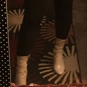 A pair of booties for a stylish outfit !